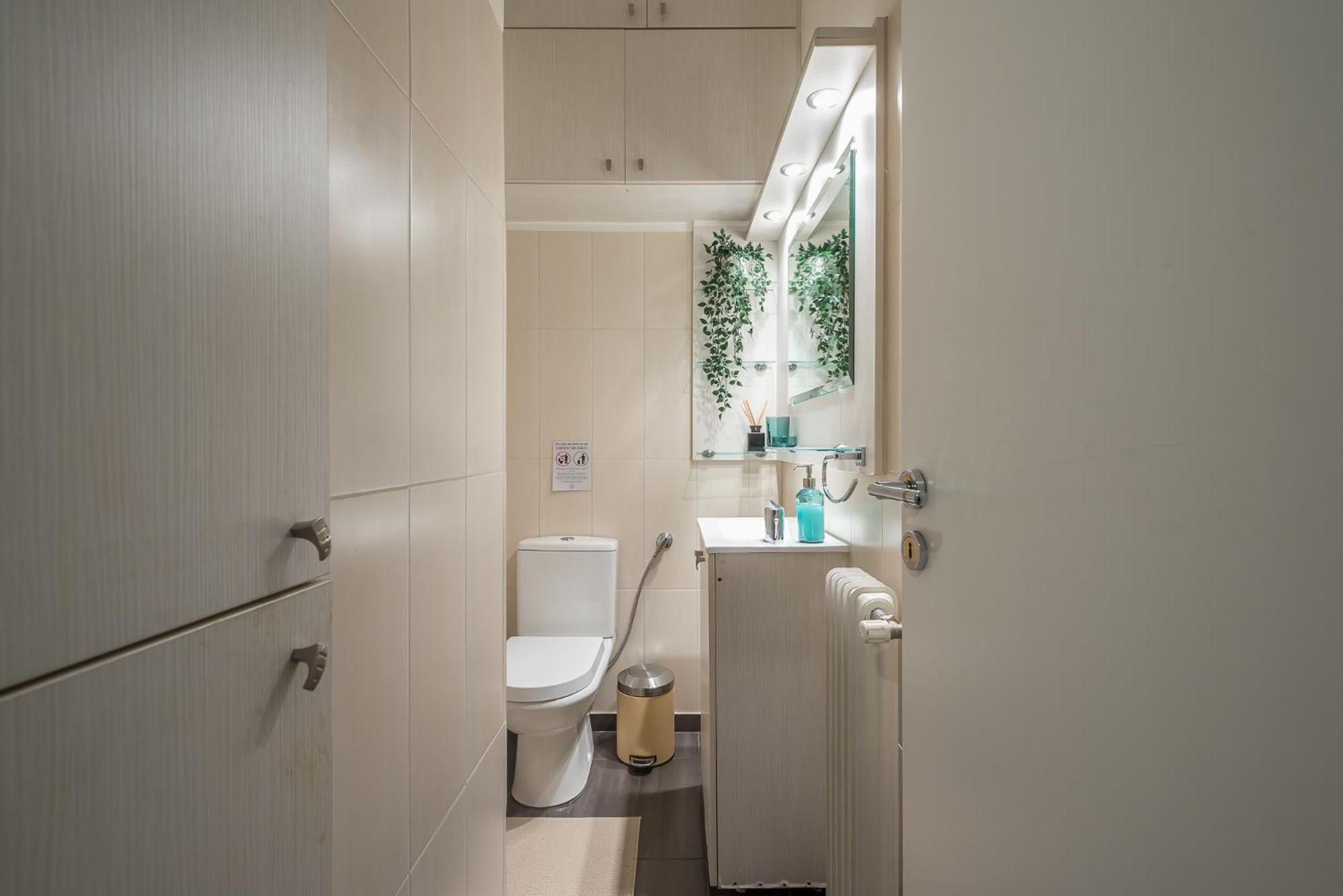 Spacious 2Bds Apt With Acropolis View In Center Athén Kültér fotó