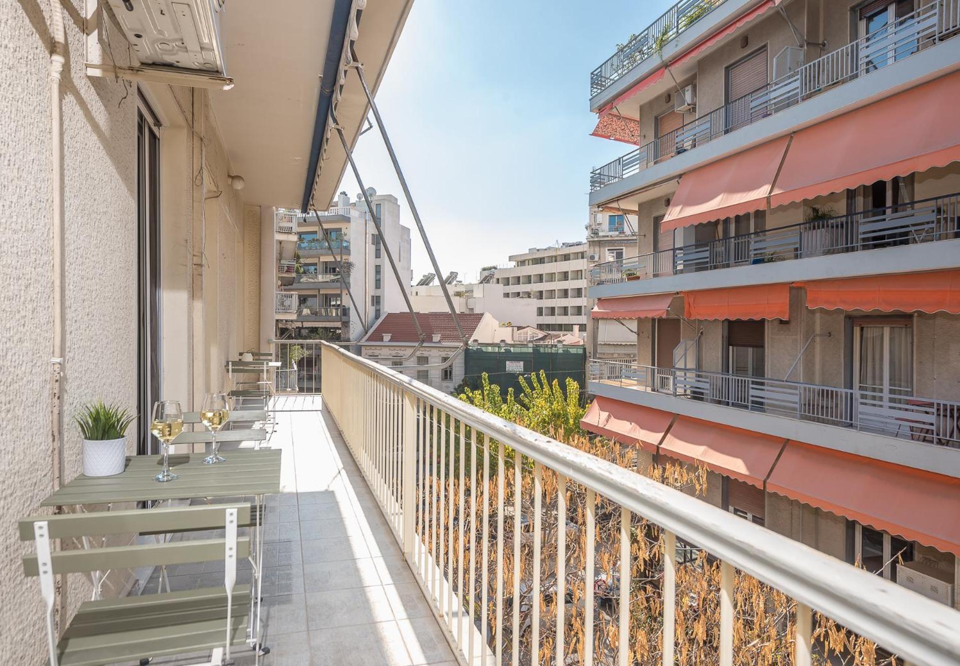 Spacious 2Bds Apt With Acropolis View In Center Athén Kültér fotó