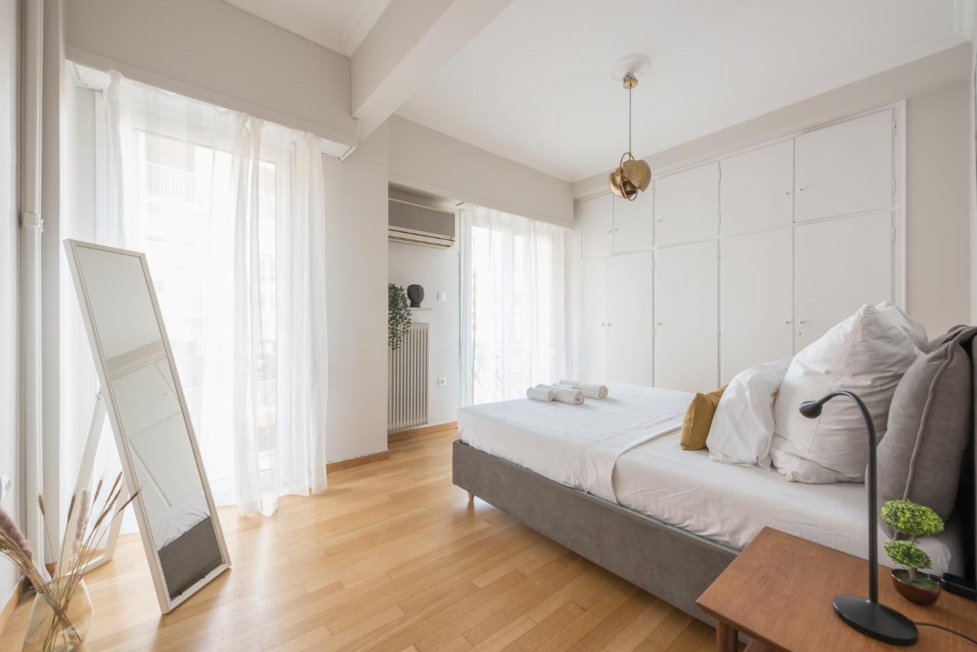 Spacious 2Bds Apt With Acropolis View In Center Athén Kültér fotó